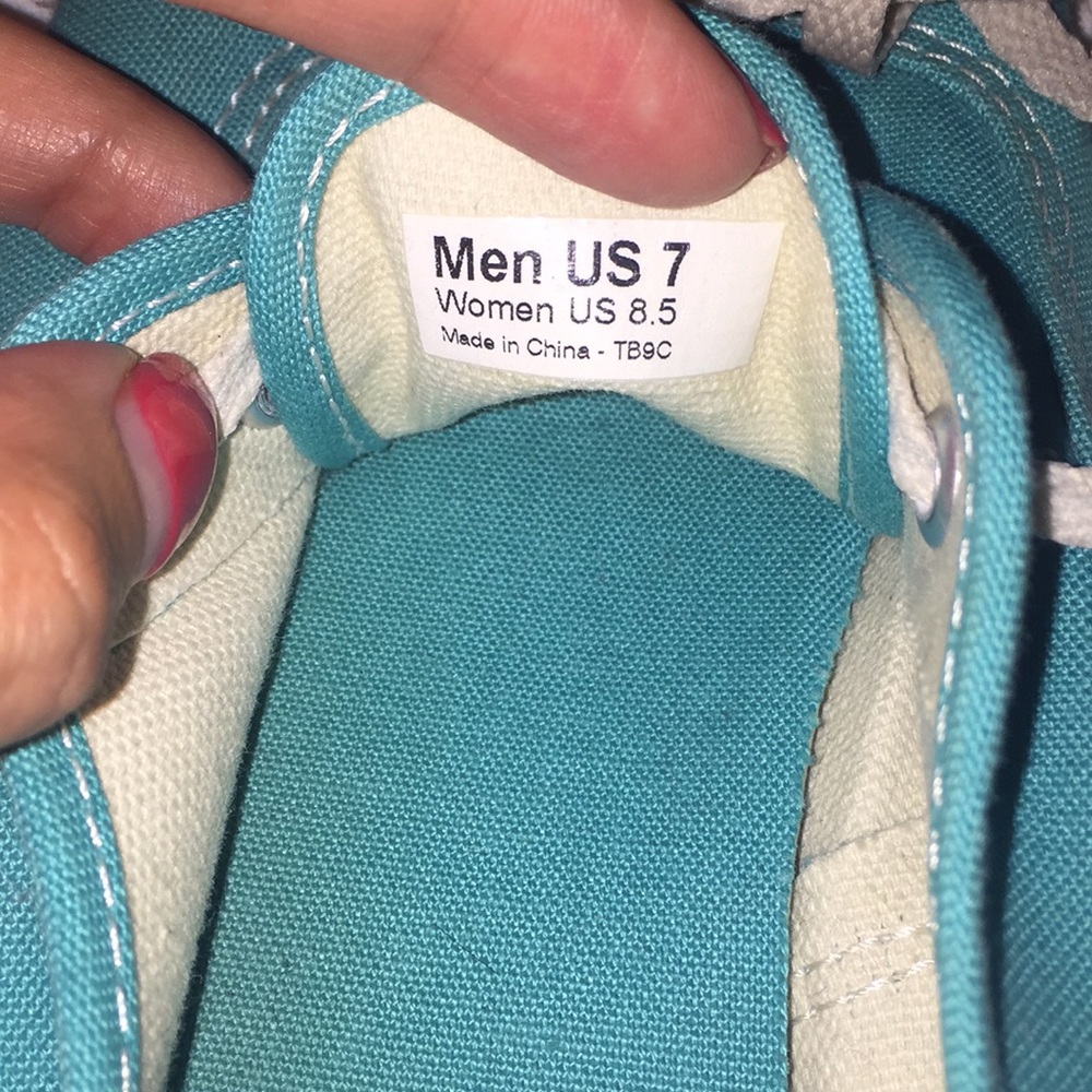 Vans - Picture 4 of 4
